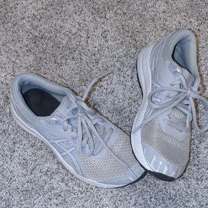 Big Girl's Asics Sneakers (Size 4)